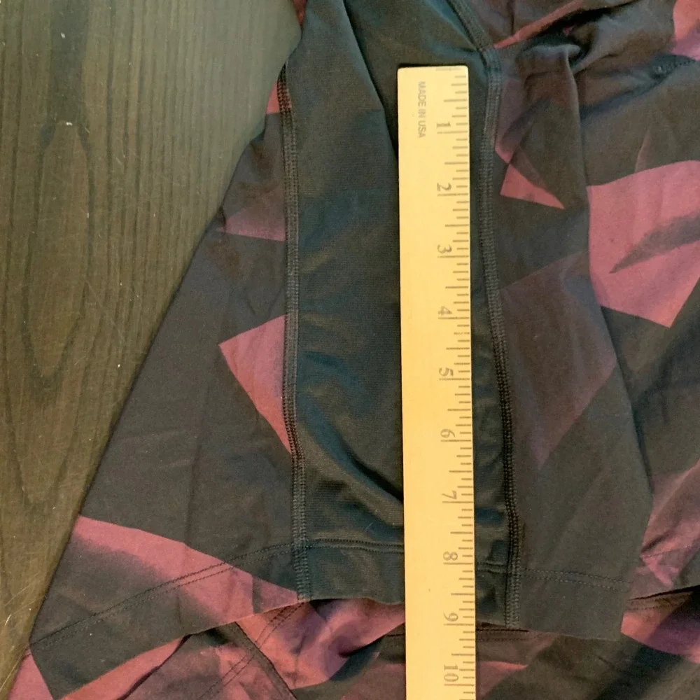 Lululemon THE Shorts 9 Mens XL Geometric Plum‎ Black Athletic Training